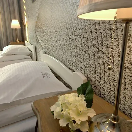 Irs Royal Irs Marina Apartmán *