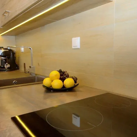 Irs Royal Irs Marina Apartmán *