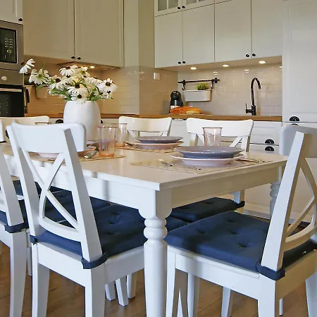 Irs Royal Irs Marina Apartmán *